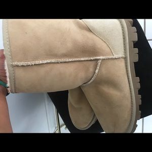 UGG BOOTS, like new!